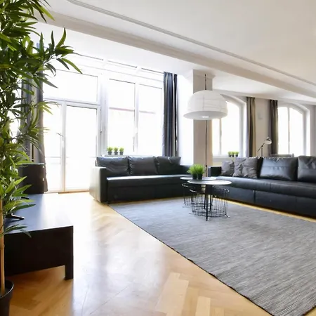 Standard By Hi5- Lovag Apartament *