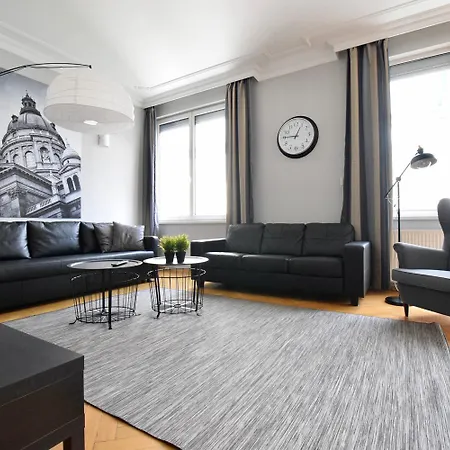 Standard By Hi5- Lovag Apartament *