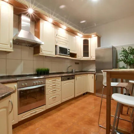 Apartament Standard By Hi5- Lovag