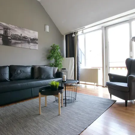 Standard By Hi5- Lovag Apartament