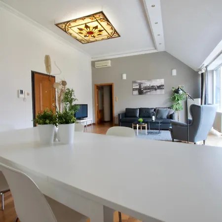 Standard By Hi5- Lovag Apartament Budapesta